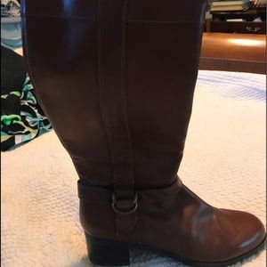 Bandelino brown leather boots.
